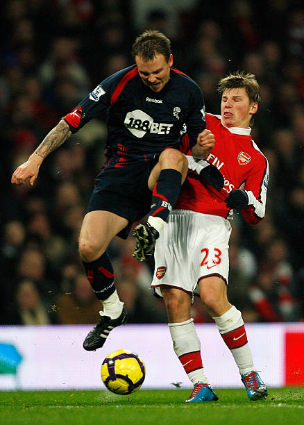 心并不懈奋 心并不懈奋